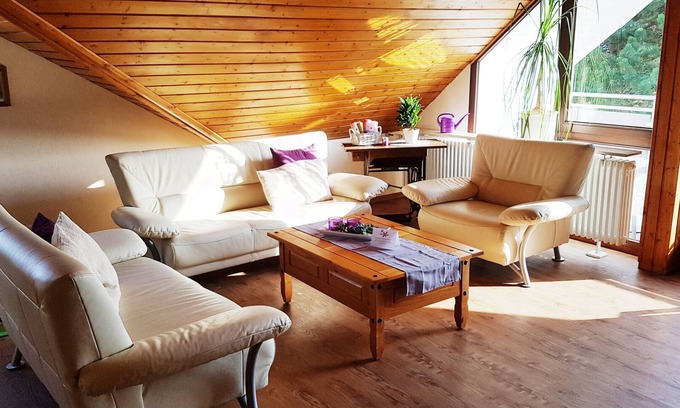 Ofterdingen Apartment | Haus Lindengarten, 100qm, max. 5 Personen