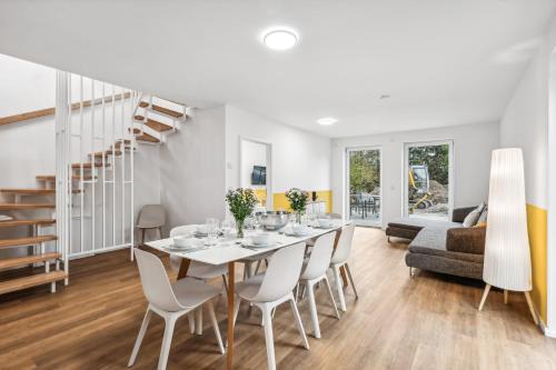 Isserstedt Apartment | Haus mit 6 SZ & 12 Betten, Terrasse, Waschmaschine