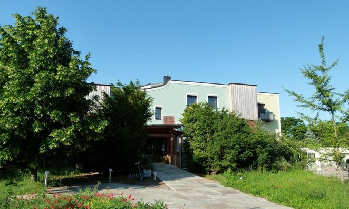 Maria Lanzendorf House | Haus Monti
