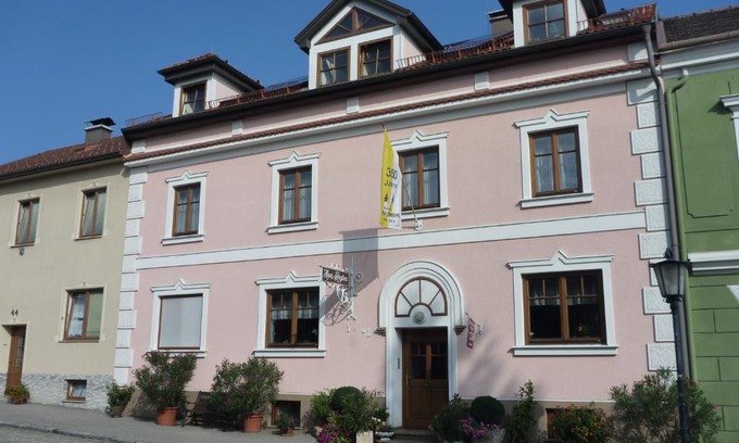 Maria Taferl Bed & Breakfast | Haus Regina