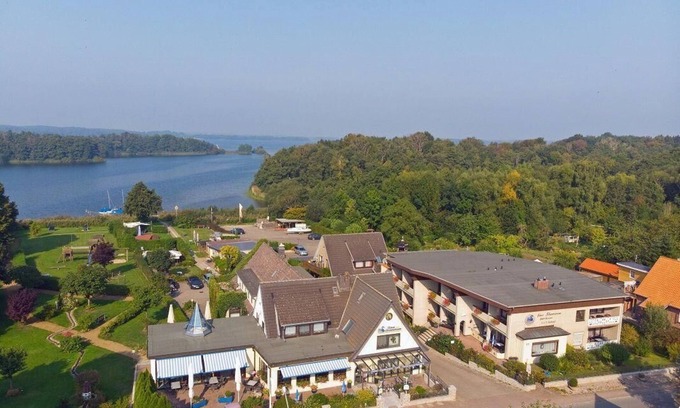 Bosau Apartment | Haus "Schwanensee", Wohnung 5