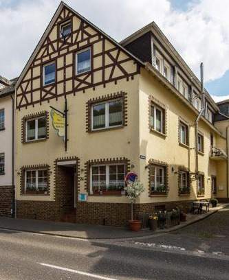 Ernst House | Haus Schwarzenberg