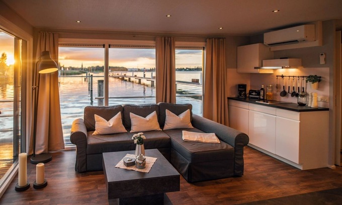 Vetschau/Spreewald Apartment | Hausboot für 6 Gäste mit 45m² in Vetschau/spreewald