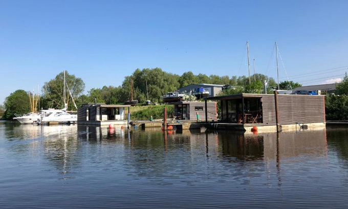 Rustersiel Boat Rental | Hausboot Resort Nordseeküste
