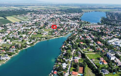 Neufeld an der Leitha House | HAuszeit - Zeit für dich - Zeit am See