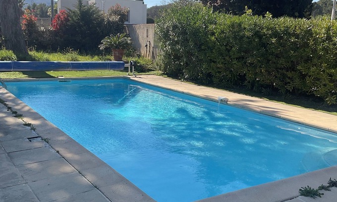 La Ciotat Villa | Haut de Villa 75m2 Swimming Pool, big garden, 2km from a big Beach