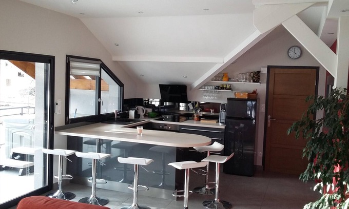 Vovray-en-Bornes House | Haute Savoie between Annecy and Geneve in Vovray en Bornes Accommodation for 4 people jacuzzi