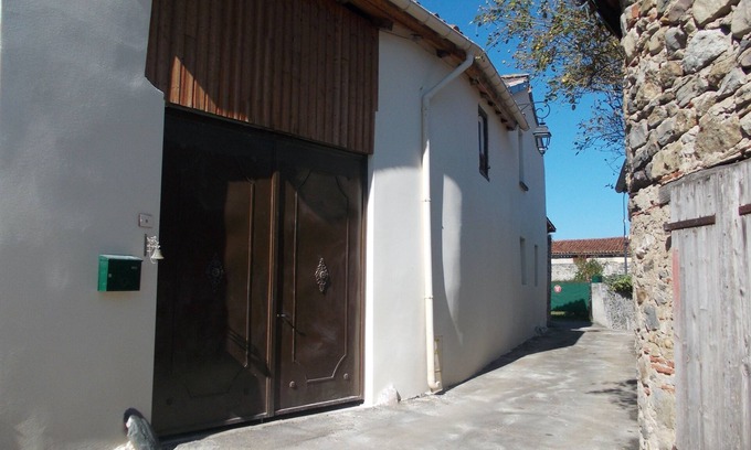 Sost House | HAUTES PYRENEES Renovated 3-star Bergerie at Lannemezan Tourist Office