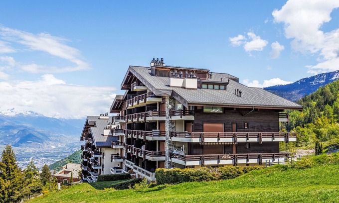 Saint-Pierre-de-Clages Apartment | Hauts De Nendaz B K5 by Interhome