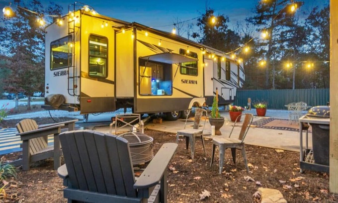 Pickens House | Have a 5th- Table Rock SC Glamping