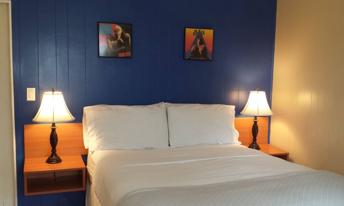Poinciana Park Hotel | Haven Hotel - Fort Lauderdale Airport