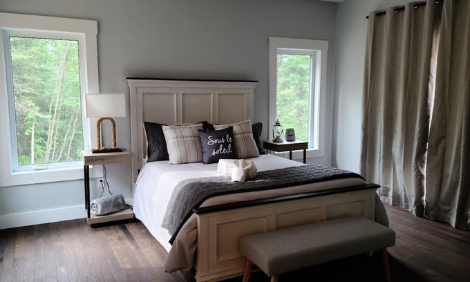 Namur Ski Chalet | Haven of Peace between Tremblant and Montebello