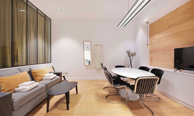 Chaussee-d'Antin Apartment | Haven of peace near the Palais de Garnier
