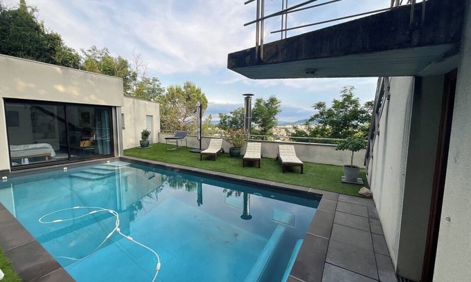 Durtol House | Haven of peace with swimming pool and breathtaking views