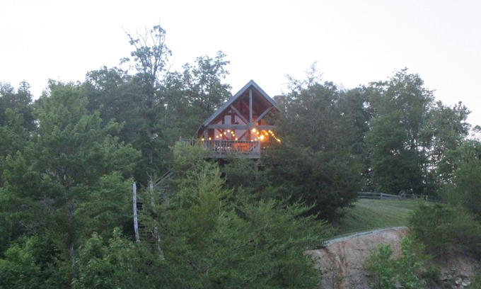 Elgin Cabin | Haven - Ridge Road Scenic Cabins - Brimstone Recreation and Big South Fork