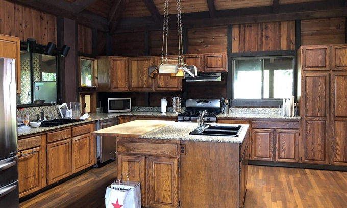 Naalehu Bed & Breakfast | Hawaii Island Resort