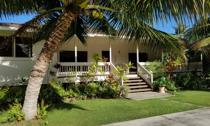 Hauula House | Hawaiian plantation-style home, perfect for families.