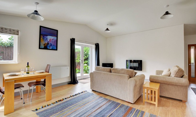 Foxley House | Hawthorn Cottage - One Bedroom House, Sleeps 2