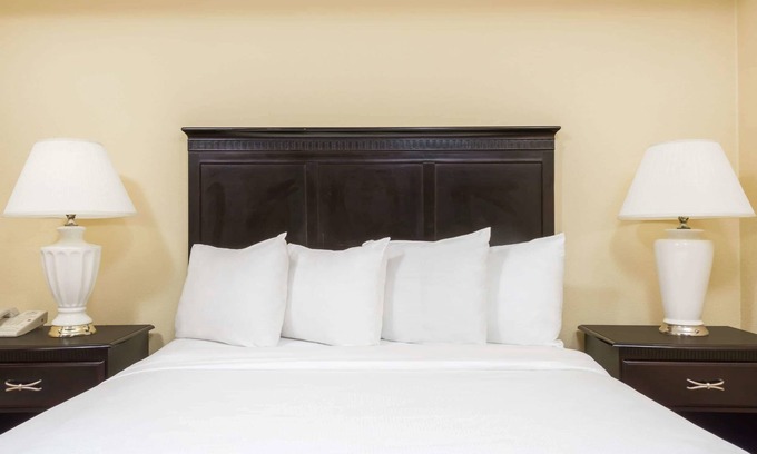 Columbus Hotel | Hawthorn Extended Stay by Wyndham Columbus North