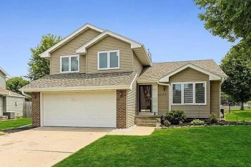 West Des Moines House | Hawthorne Hideaway