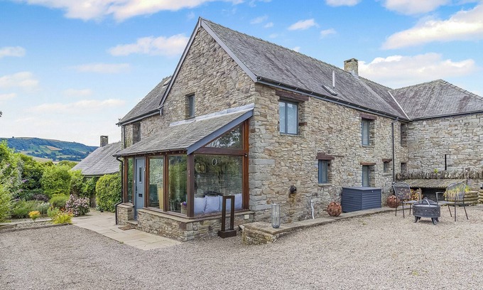 Westbrook Court Cottage | Hay Boathouse/Maes-y-Caer