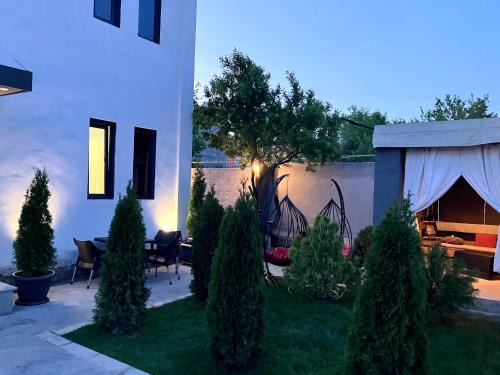 Yerevan House | Haya Guest House