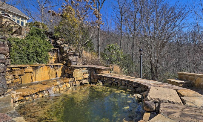 Hayesville Apartment | Hayesville Studio: Nearby Hiking & Golfing!