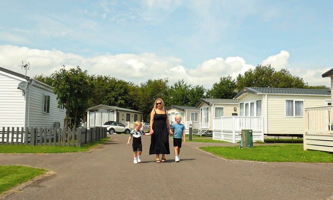 Hayling Island RV Rental | Hayling Island Holiday Park