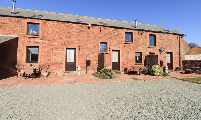 Wigton Cottage | HAYLOFT COTTAGE, family friendly, with open fire in Bolton Low Houses