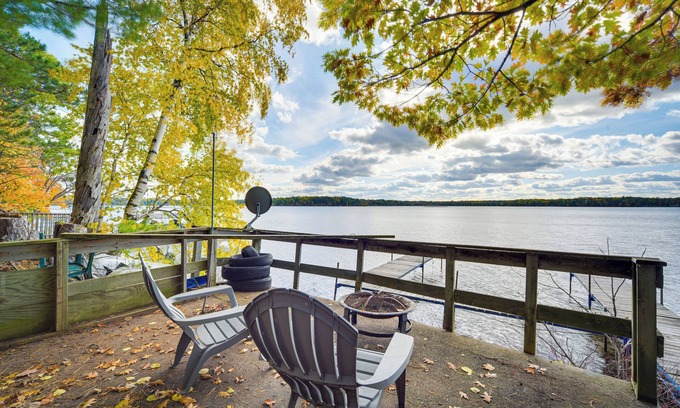 Hayward Cabin | Hayward Cabin w/Boat Slip + Fish House!