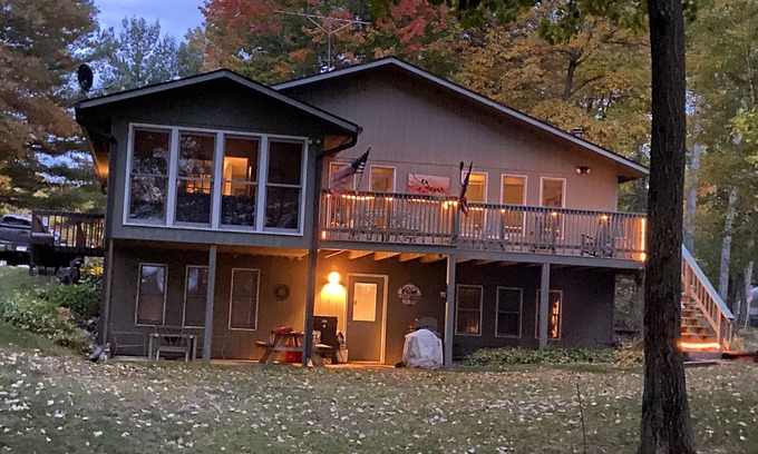 Springbrook House | Hayward/Spooner Area Clubhouse North on Gull Lake