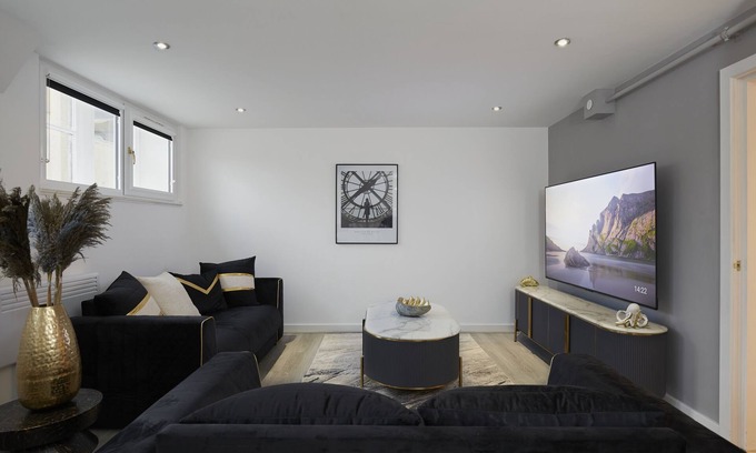 Bradford House | Hayy Prestige Townhouse