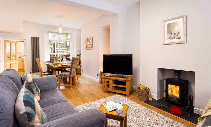 Ambleside House | HAZEL COTTAGE, family friendly, with open fire in Ambleside
