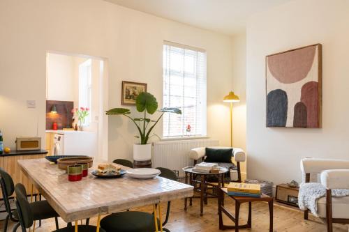 Offerton House | Hazel House Heathside
