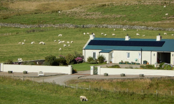 Campbeltown Cottage | HAZEL'S COTTAGE, pet friendly, with open fire in Campbeltown