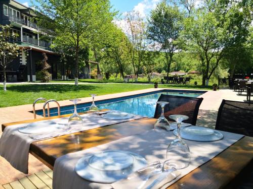 Cumhuriyet Mahallesi Hotel | HBS Polonezkoy Life & Garden