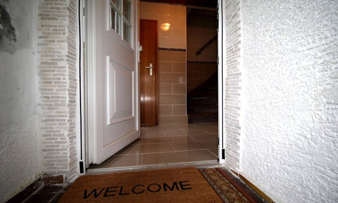 Burgberg Apartment | Hdh02 - Monteurhaus, 120qm, 4 Schlafräume und Separatem WC für Max. 9 Personen