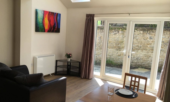 Headington Apartment | Headington Oxford, an ENTIRE 2bed + TV& WiFi - Appartment
