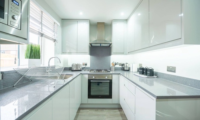 Reading House | Headley House