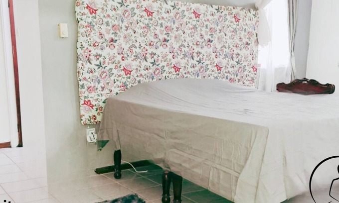 Stewart Town House | Healing Retreat