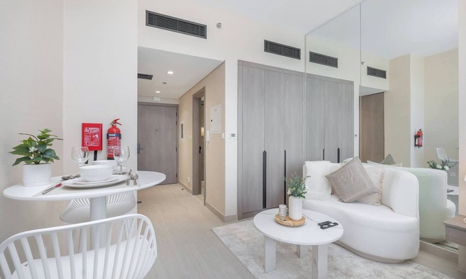 Motor City Apartment | Heart Captivating Studio in Laya Heights
