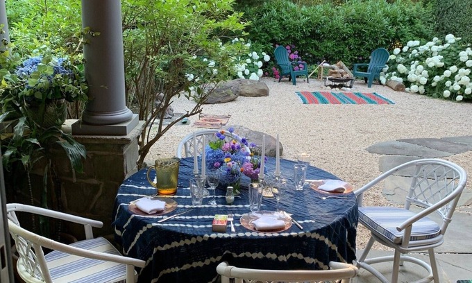 East Hampton North House | Heart EH Village,Walk to all, pool, gated/Zen garden Beautiful expansive cottage