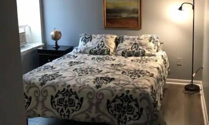 Norwich Apartment | Heart of downtown Norwich close to casinos. Unit 4
