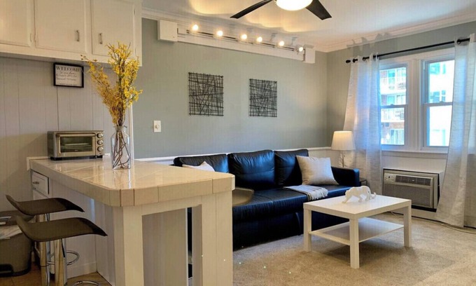 Downtown Condo | Heart of downtown Stamford! Cozy Apt, close to everything!