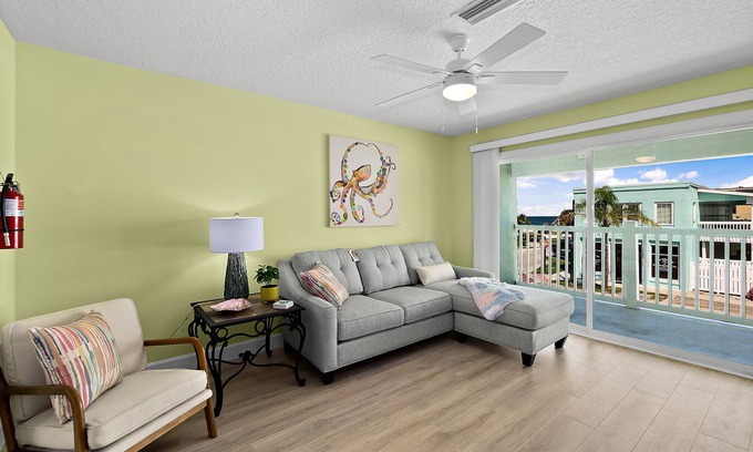 Flagler Beach Condo | Heart of Flagler Beach, 1 Block To The Beach-Walk to Everything!