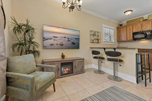 Hyde Park House | Heart of Hyde Park Tampa/Parking/Netflix/Gym