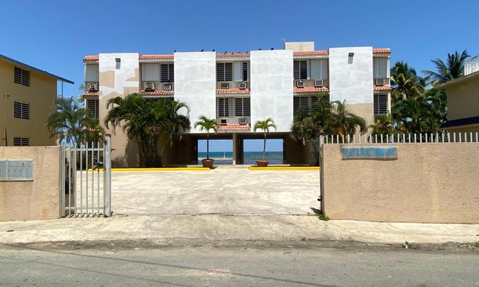 Playa Fortuna Apartment | Heart of Luquillo