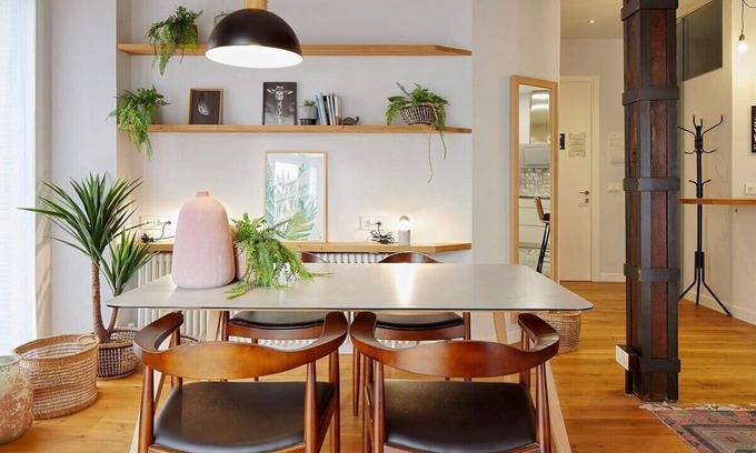 San Sebastian Centro Apartment | ♥︎ Heart of Midtown⎮5 balconies⎮Walk Score 99⎮A/C