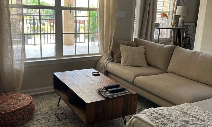 Port Tampa City Apartment | Heart of South Tampa Townhome Style Living - HUGE Private Outdoor Space!