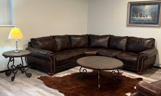 Brady House | Heart of Texas Near Downtown 1BR/1BA Remodeled Master